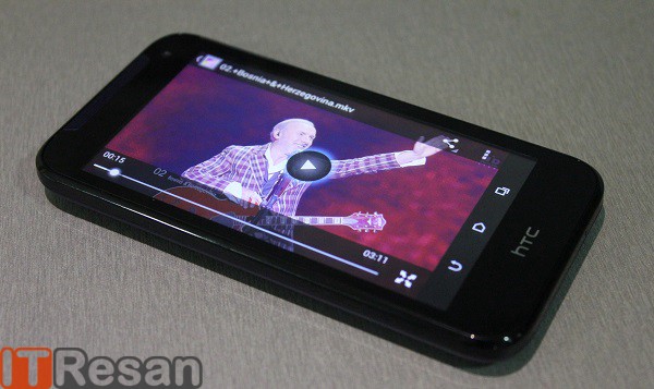 HTC Desire 310 Review (8)