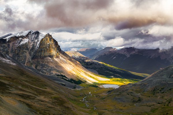 Tekarra-Mountain-Skyline-Trail-Jasper-National-Park-Alberta-Canada