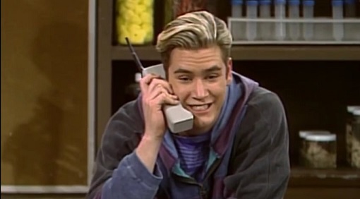 the-popularity-of-mobile-phones-went-bananas-in-the-90s-of-course-most-were-huge-and-chunky-including-the-ones-made-famous-by-zack-morris-in-saved-by-the-bell