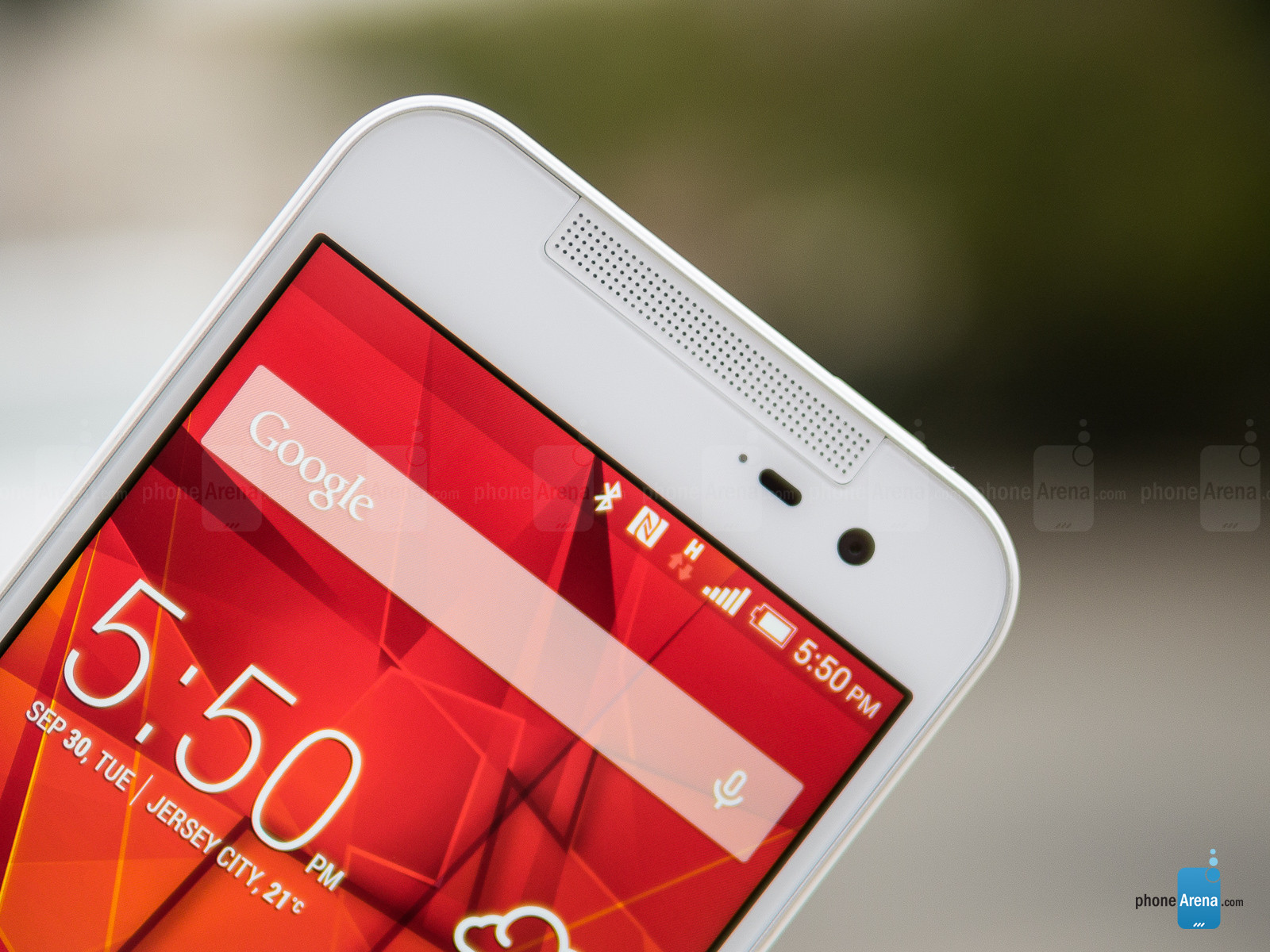 HTC-Butterfly-2-Review-002