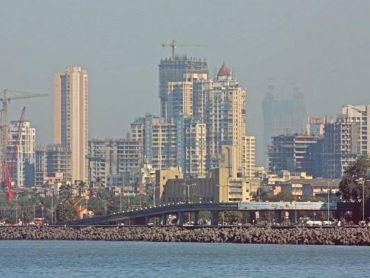 no-19-mumbai-has-1596-tall-buildings-in-621-square-kilometers