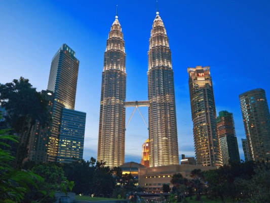 no-20-kuala-lumpur-malaysia-has-608-tall-buildings-in-243-square-kilometers