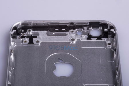 Images-showing-alleged-housing-for-the-Apple-iPhone-6s (5)