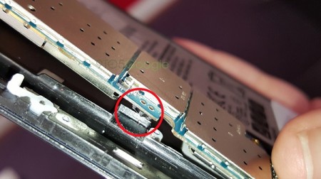 here-s-why-the-samsung-galaxy-note5-s-pen-gets-stuck-teardown-490111-4