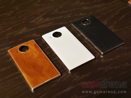 Genuine-leather-backs-for-Microsoft-Lumia-950-and-950-XL-from-Mozo-1