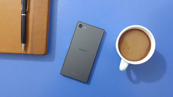 Sony-Xperia-Z5-Compact-Review-(4)