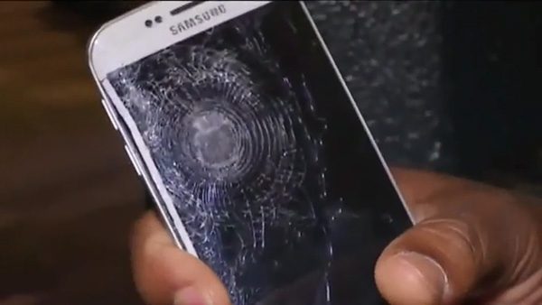 Samsung-Galaxy-S6-edge-saves-man's-life