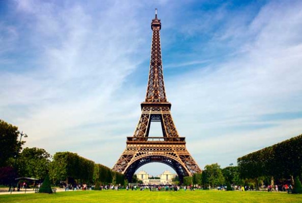 hith-eiffel-tower-iStock_000016468972Large