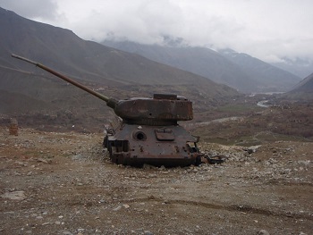 abandoned-army-tanks-that-have-become-a-part-of-nature-18