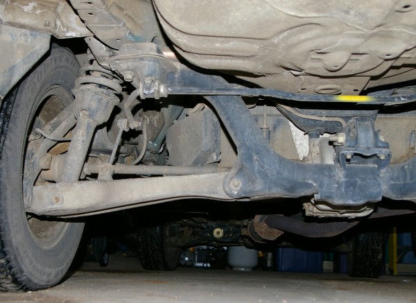Independent_rear_suspension_AWD-e1457900730639