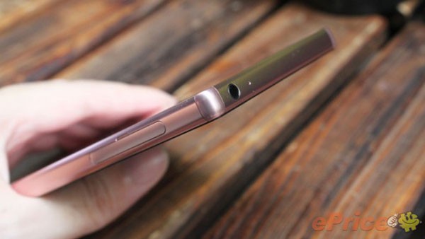 Pink-Xperia-Z5-Premium-Hands-on_5-640x360