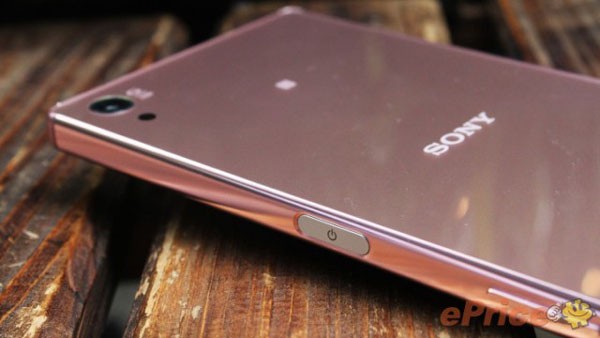 Pink-Xperia-Z5-Premium-Hands-on_9-640x360