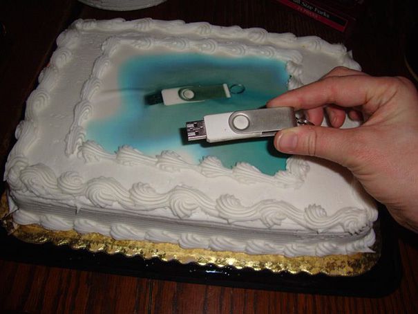 funny-literal-cake-decorations-fails-1-57626acf3eac1__605
