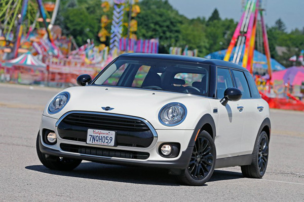 Mini-Cooper-Clubman-111-876x53