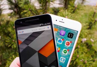 iphone-vs-android انتخاب میان آیفون و اندروید، ارتباطی به سختافزار و قابلیتهای امروزی ندارد!