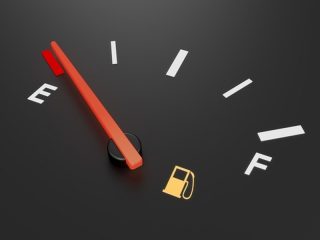 چگونه مصرف سوخت خودروی‌مان را تعیین کنیم؟