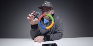 آشنایی با کوچک‌ترین پهپاد دنیا با قابلیت فیلم‌برداری اچ‌دی (ویدئو اختصاصی)