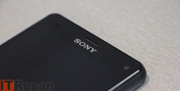 Xperia Z3 Compact Review (30)