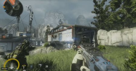 تایتان فال