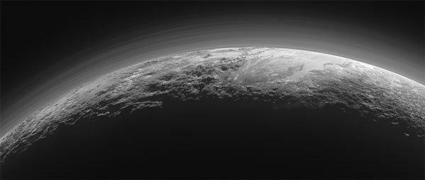 تصاویری خارق‌العاده از سیاره پلوتو که توسط ناسا ثبت شده‌اند