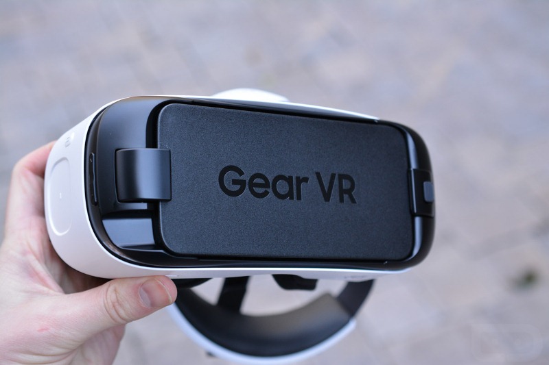 سامسونگ و ساخت یک گیم‌پد خاص برای هدست واقعیت مجازی Gear VR