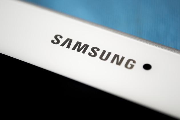 گوشی‌های جدید سامسونگ با صفحات خمیده در نمایشگاه MWC سال آینده رونمایی خواهند شد