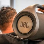 اسپیکر قابل‌حمل JBL Boombox با طول عمر باتری 24 ساعته رونمایی شد