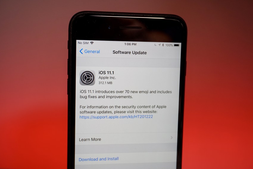 نسخه نهایی iOS 11.1 همراه با 70 ایموجی جدید توسط اپل منتشر شد