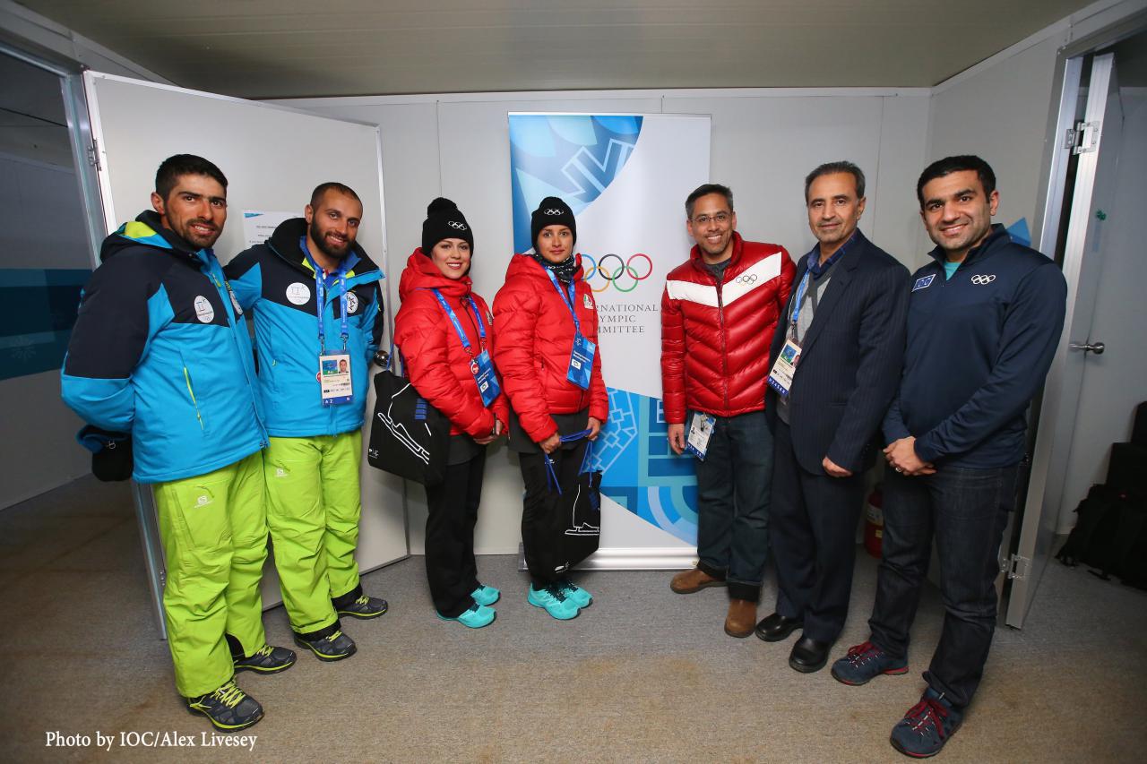 گوشی‌های سامسونگ به ورزشکاران ایرانی در المپیک 2018 اهدا شد + عکس