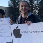 اعتراض دانشجویان دانشگاه استانفورد به دستگاه‌های آی‌فون‌های اپل!