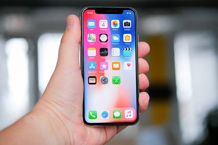 17-iphone-x آی‌فون X همچنان پرفروش‌ترین اسمارت‌فون جهان در ماه مارس 2018 است
