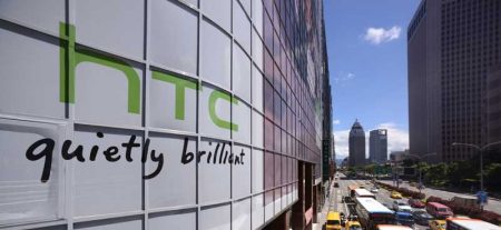 HTC-450x207 درآمد HTC با کاهش 67 درصدی تا ماه ژوئن، به پایین‌ترین حد خود طی دو سال گذشته رسید  