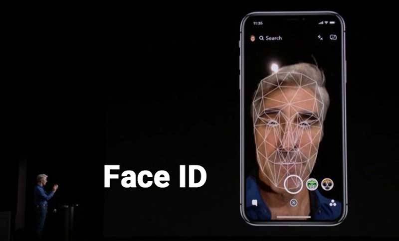 Face-ID-Header اپل اعلام کرد که در نسخه iOS 12 قابلیت Face ID از چهره دو فرد مختلف پشتیبانی می‌کند  