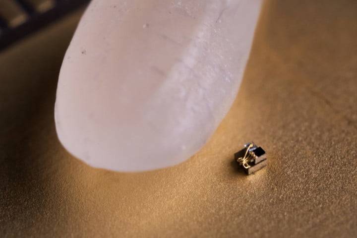 کوچکترین کامپیوتر دنیا با اندازه بسیار کوچک‌تر از دانه برنج ساخته شد