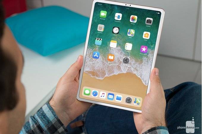 Report-confirms-Apples-plans-for-11-inch-iPad-Pro-details-new-Apple-Watch-sizes برنامه اپل برای سال جدید: تولید آی‌پد 11 اینچی و اپل واچ‌هایی با صفحه نمایش بزرگ‌تر  