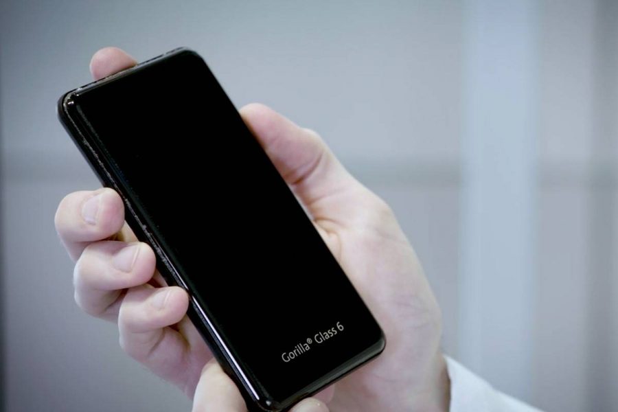 گوریلا گلکس 6 از نمایشگر گوشی شما در برابر 15 سقوط از ارتفاع 3 پایی محافظت خواهد کرد!
