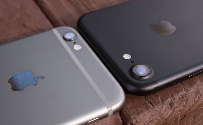 iphone-7-vs-6s-compare بالاترین نرخ افت فروش برای گوشی‌های سامسونگ طی 3 ماهه نخست سال 2018  