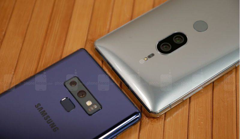 Samsung-Galaxy-Note-9-vs-Sony-Xperia-XZ2-Premium-19-of-19 مقایسه گلکسی نوت ۹ با اکسپریا XZ پریمیوم؛ نبرد لاکچری‌ها!  