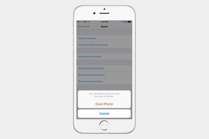 erase-apple آموزش کامل بازگشت به تنظیمات کارخانه در گوشی‌های آیفون  