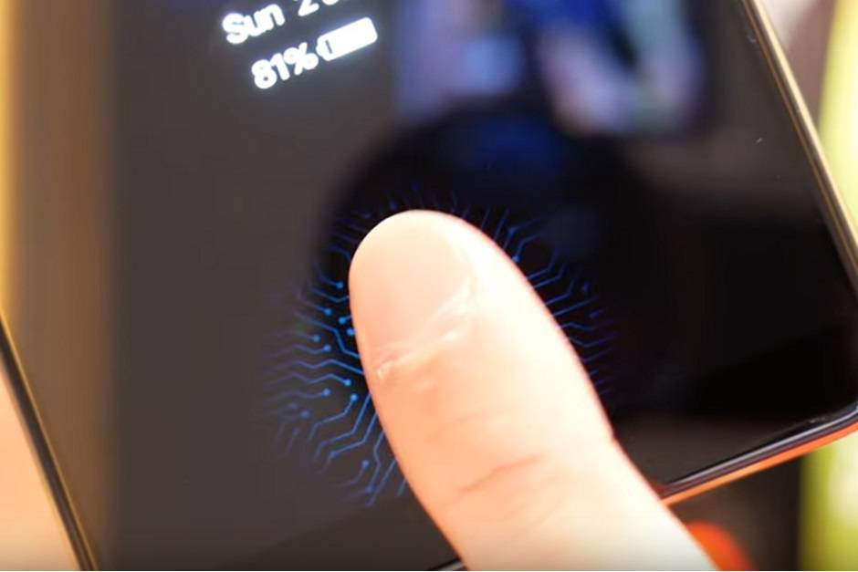 Analyst-says-Apple-will-not-use-Fingerprint-On-Display-in-2019-Android-use-of-the-feature-to-grow تحلیل‌گر: اپل در سال 2019 از حسگر اثرانگشت در زیر نمایشگر استفاده نخواهد کرد  