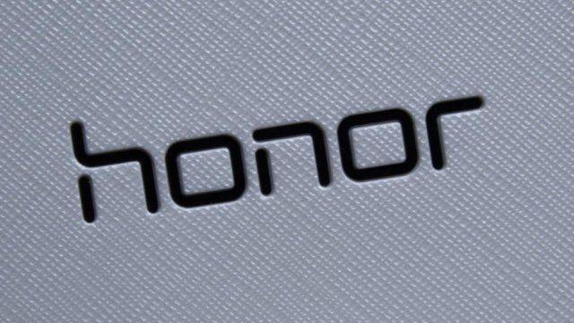 Honor-logo-e1444031964378-640x360 ژائو مینگ به شایعات پایان داد؛ آنر از هواوی جدا نخواهد شد!  