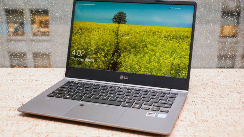 Lightweight-Laptops-7-e1536767152511 سبک‌ترین لپ‌تاپ‌های ۲۰۱۸ که باید از بازار بخرید  
