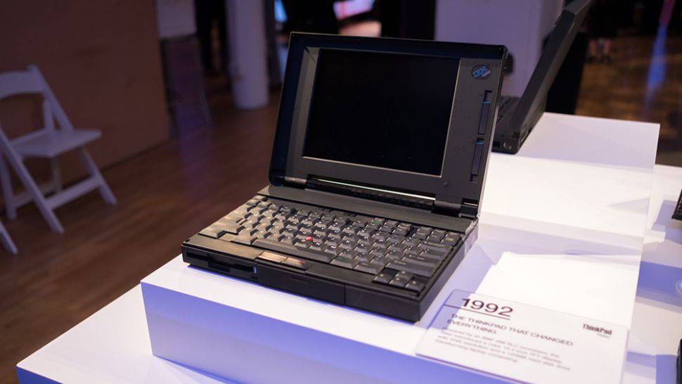 w8ZhzJyCxqvJbwXbUPDSkQ-970-80 تاریخچه لپ‌تاپ‌ها: کامپیوترهای‌ شخصی همراه چگونه جهان را دست‌خوش تغییر کردند؟  