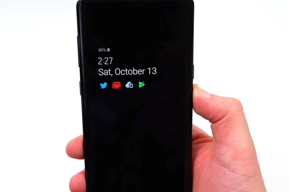 Android-9-Pie-for-Samsung-phones-brings-colorful-changes-to-the-Always-On-Display آیکون‌های رنگی ارمغان آپدیت اندروید پای برای محصولات سامسونگ  