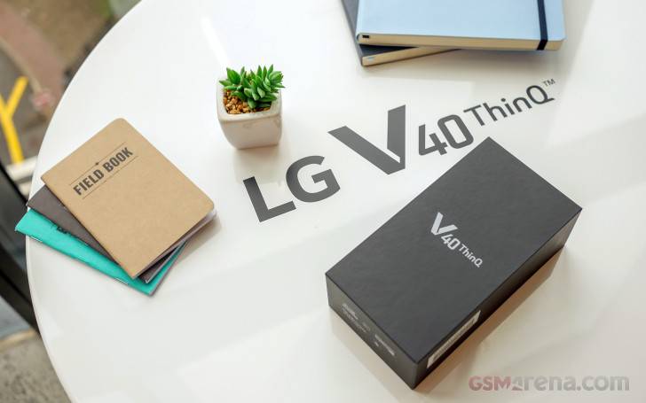 LG-V40-ThinQ-Preview-Mojtaba-13 بررسی اولیه ال‌جی V40 ThinQ: دوربین و دیگر هیچ!  