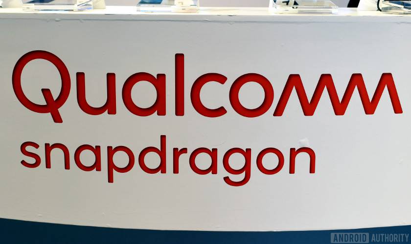 Snapdragon-logo-text راهنمای تراشه‌های اسنپ‌دراگون شرکت کوالکام: کلیه تراشه‌های رایج و مقایسه عملکرد آن‌ها  
