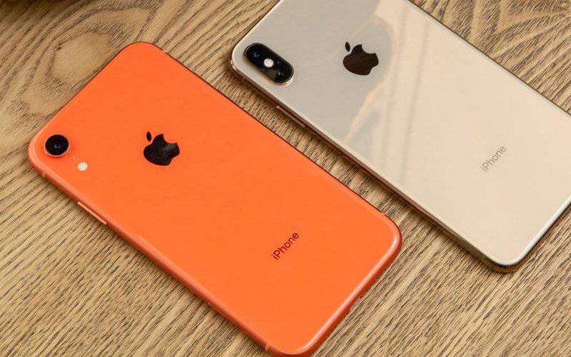 iPhone-Xr-vs-iPhone-Xs-0 احتمال کاهش بی‌سابقه فروش آی‌فون در سال 2019  