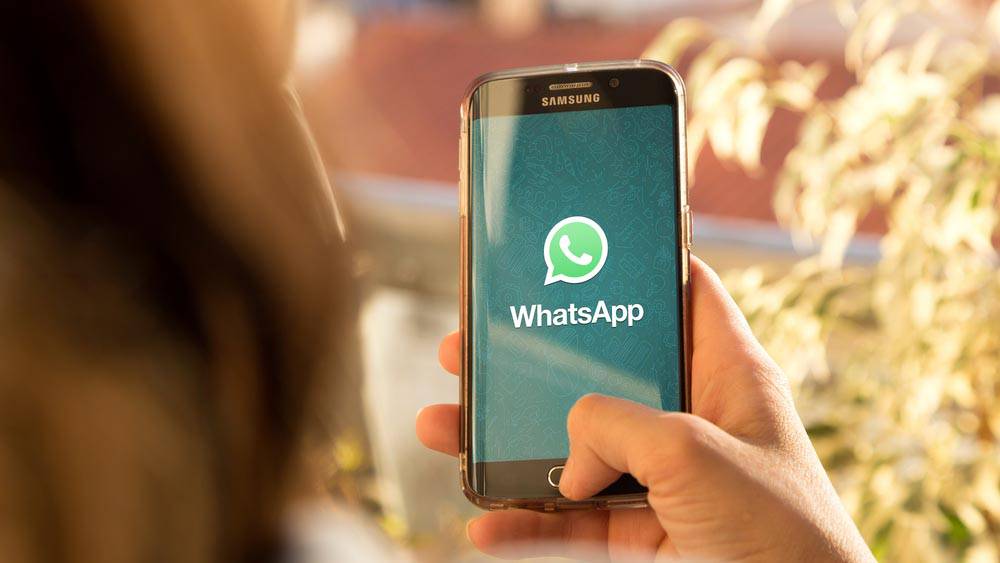 whatapp-cambio-numero واتساپ در حال آزمایش قابلیت جدیدی برای ارسال پاسخ خصوصی در گروه است  