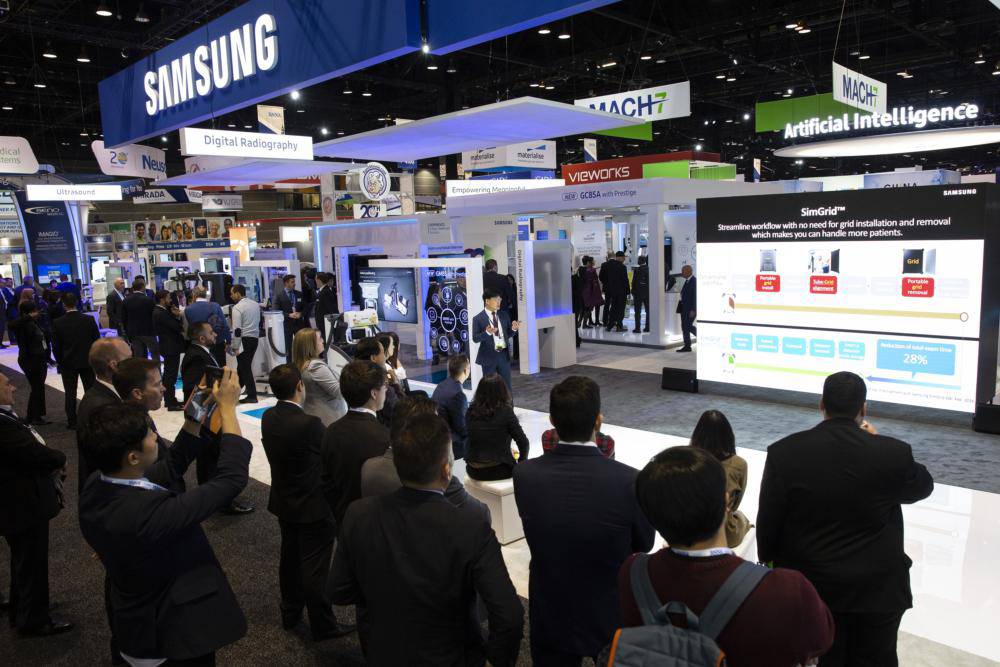 Medical-Samsung-Brings-Together-Medical-Imaging-and-AI-for-Radiologists-at-RSNA-2018-Pic1 هوش مصنوعی به کمک تصویربرداری پزشکی می‌آید  