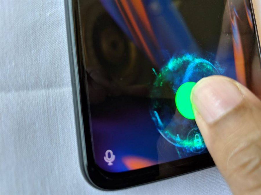 OnePlus-6T-Review-In-display-fingerprint-scanner-2-1024x768-e1544436998378 افزایش سرعت آنلاک وان‌پلاس 6T از طریق اسکنر اثرانگشت یکپارچه با نمایشگر با گذر زمان  